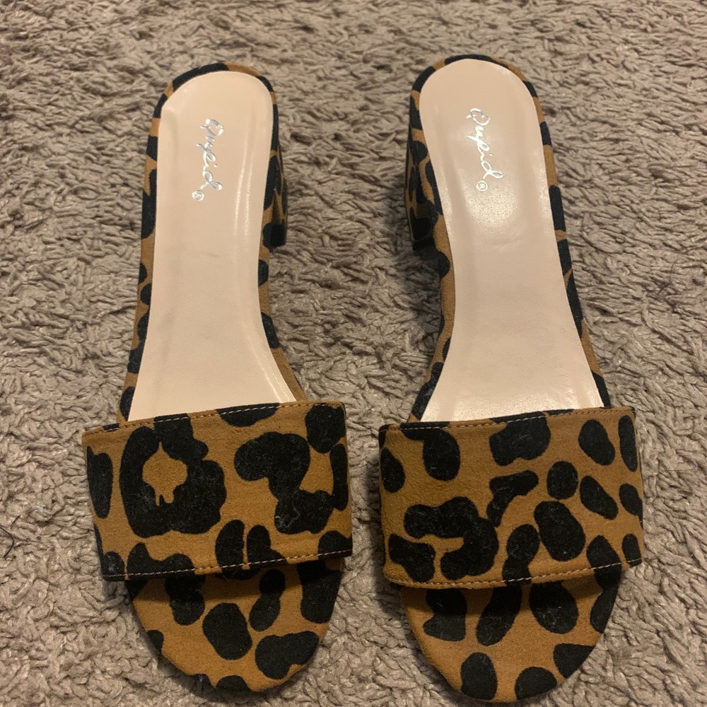 Leopard print mules